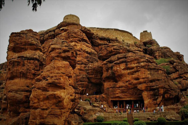 tourism badami caves