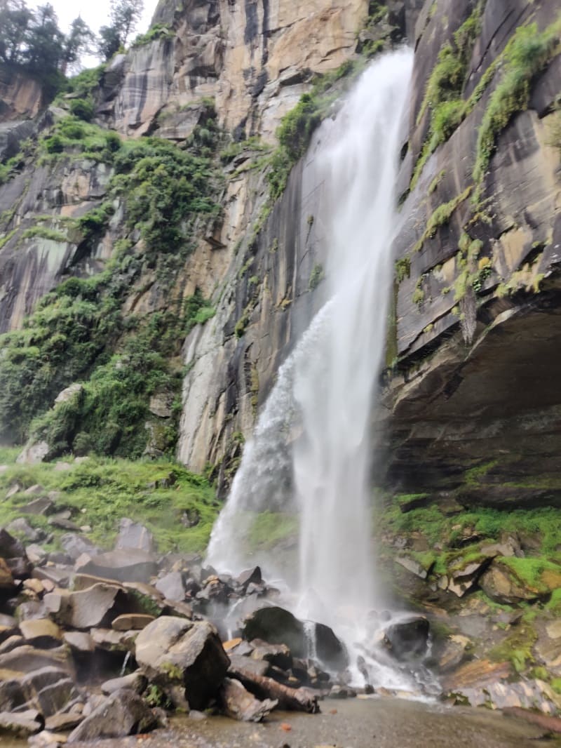 Jogini waterfall Vashisht