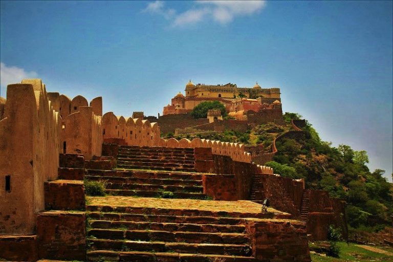 The second longest wall in the world at Kumbhalgarh Fort, Rajasthan