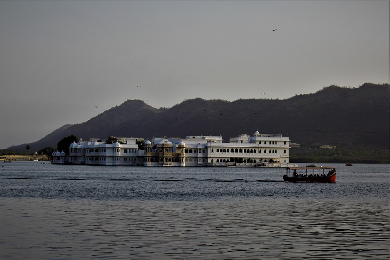 Lake Palace Pichola Lake Udaipur city
